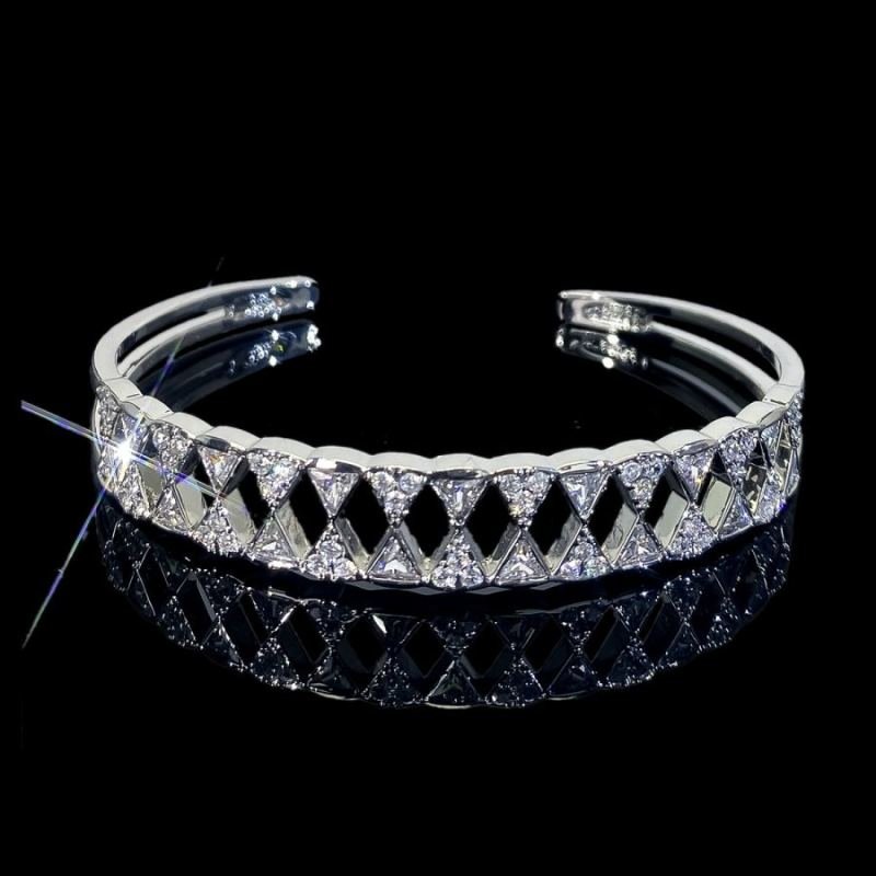 Cross-Border Hot-Selling Luxury Exquisite Micro-Inlaid Zircon Magnolia Fashion Women's Bracelet Elegant Temperament Jewelry Wholesale