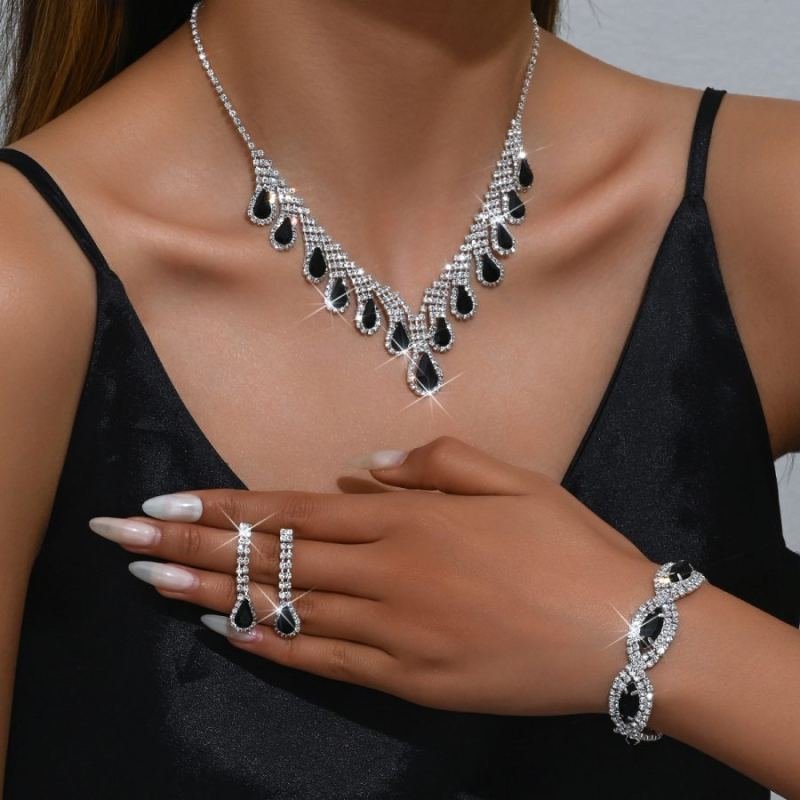 New Style Full Diamond Water Drop Tassel Necklace, Earrings, Bracelet Three-Piece Set, Fashionable And High-End Bridal Party Jewelry Set